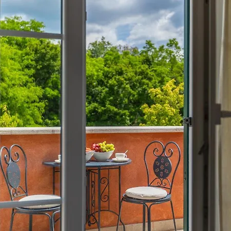 Beautiful Village With Tennis Court In Tinj Villa *