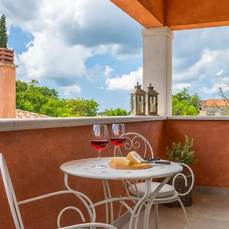Villa Beautiful Village With Tennis Court In Tinj